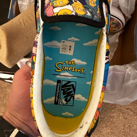 Simpsons x Vans ComfyCush Slip-ons Brand New with tag in box size 10.5 - Picture 4 of 9